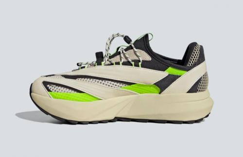 Спортивная экипировка "Adidas" и "Puma" со скидкой до 37% в "4TEAM"